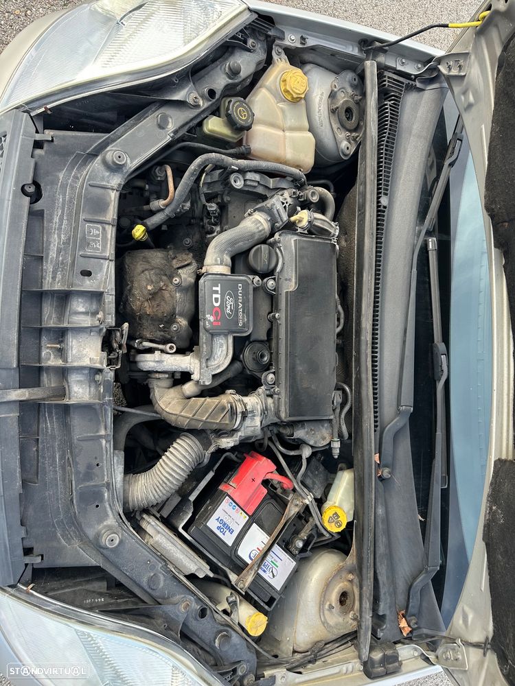 Ford Fiesta 1.4 TDCI Ghia - 10