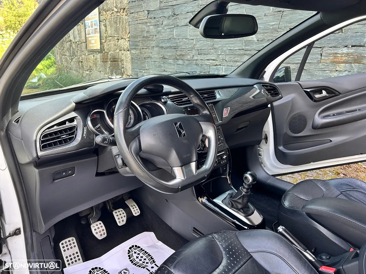 Citroën DS3 1.6 HDi Airdream Sport Chic - 10