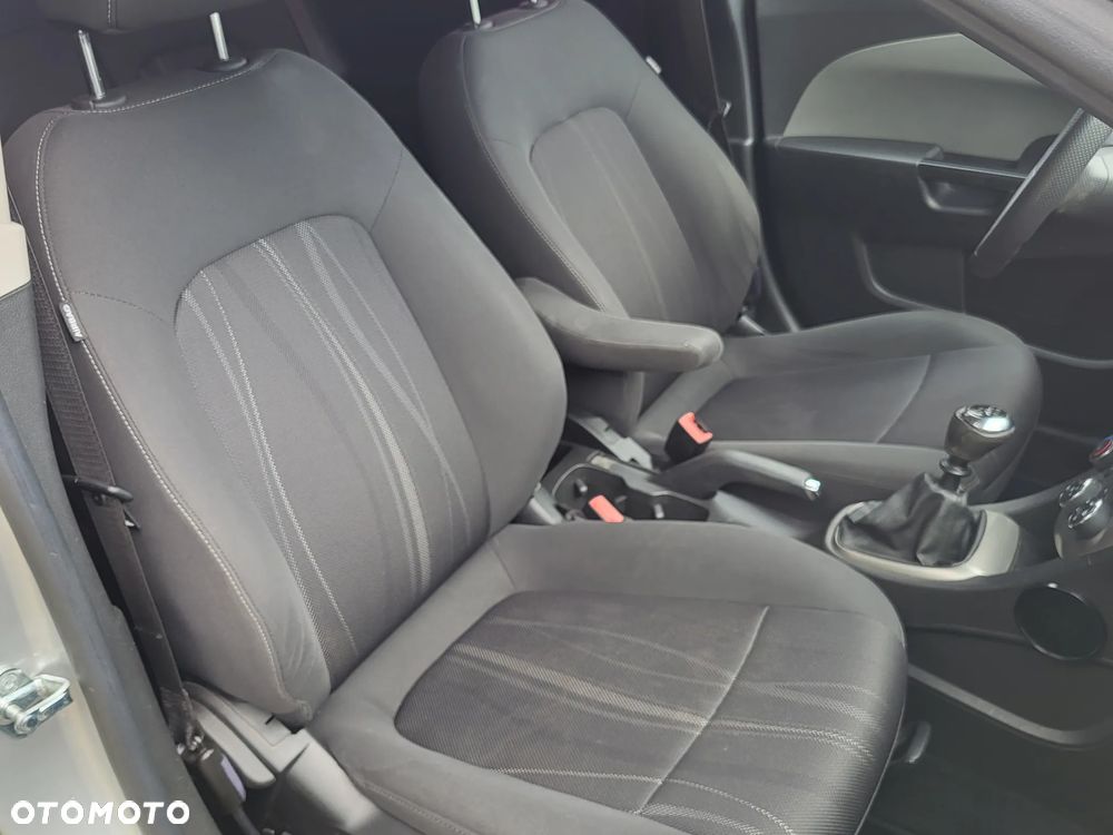 Chevrolet Aveo 1.4 LT - 14