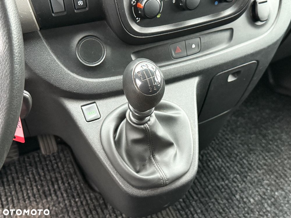 Renault Trafic - 15