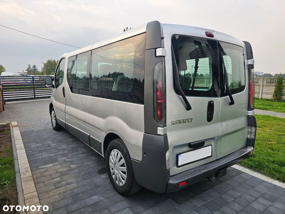 Renault Trafic 1.9 dCi Passenger Authentique - 5
