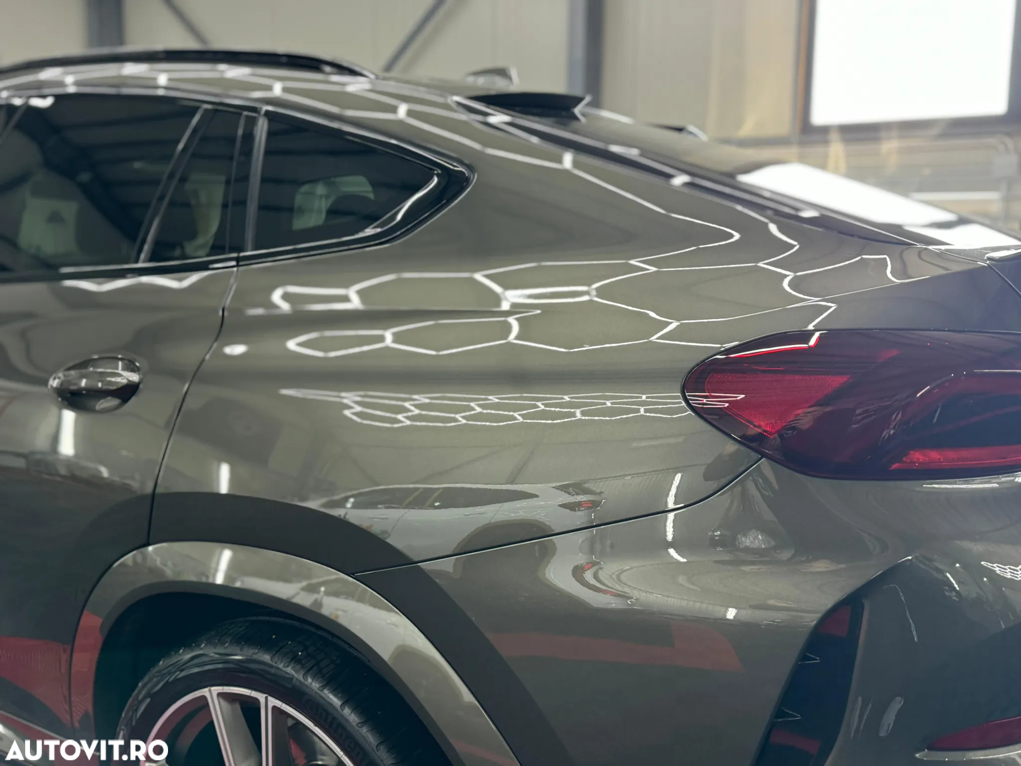 BMW X6 M M50i - 11