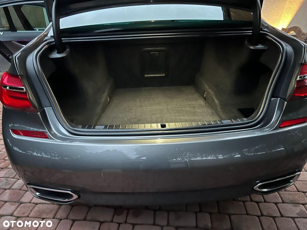 BMW Seria 7 730d xDrive - 9