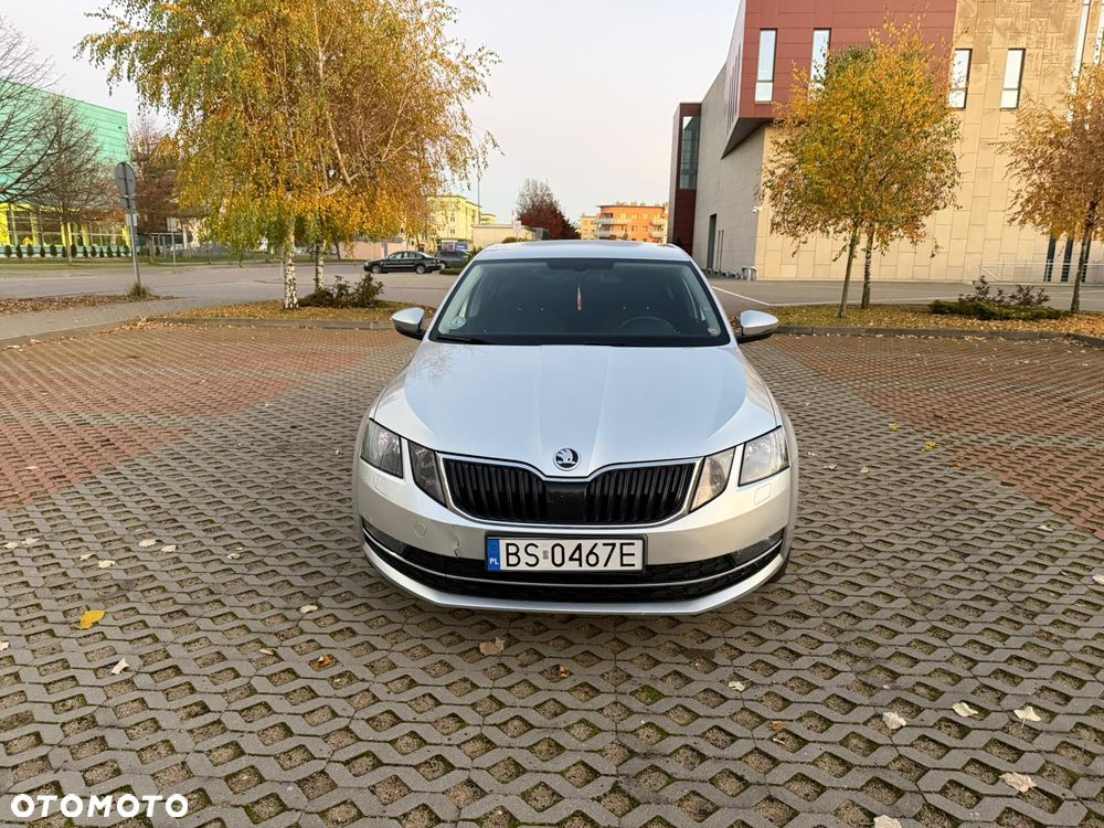 Skoda Octavia 1.6 TDI Style DSG - 2
