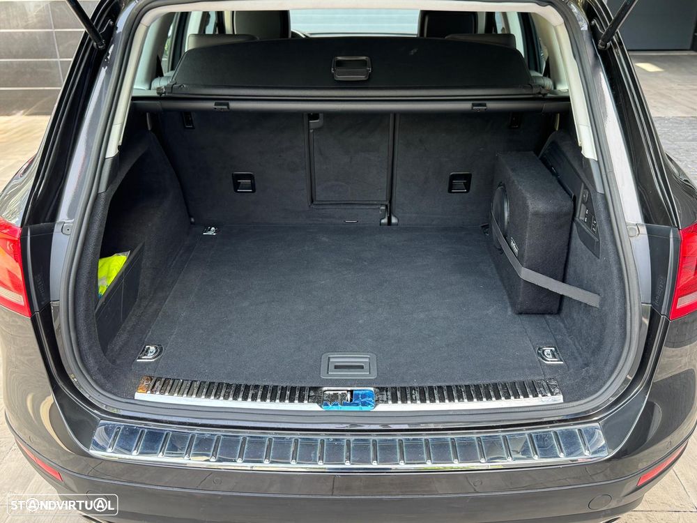VW Touareg 3.0 V6 TDI Blue Motion DPF Auto Exclusive - 18