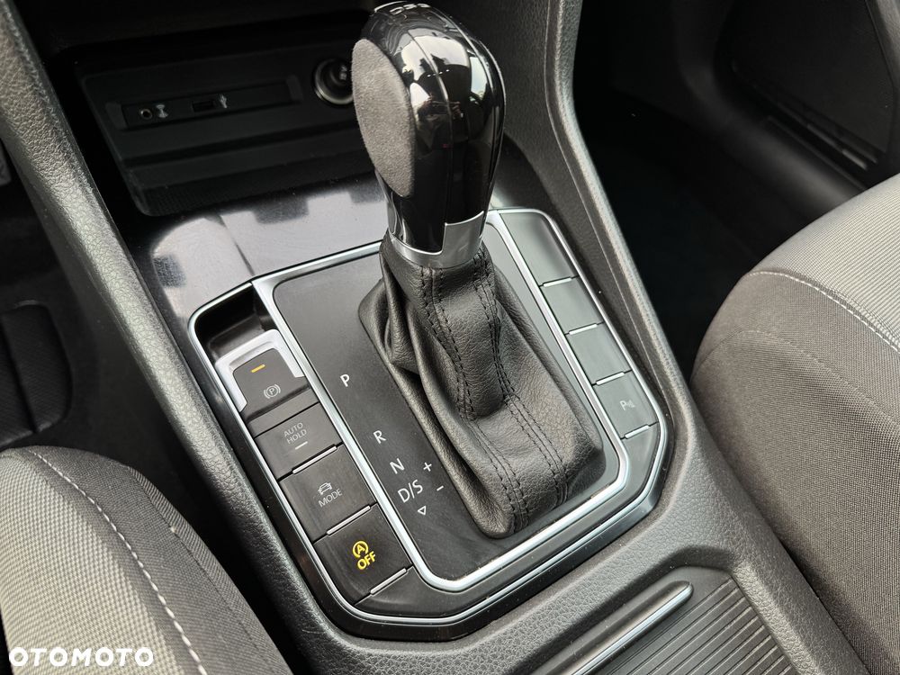 Volkswagen Golf Sportsvan - 15