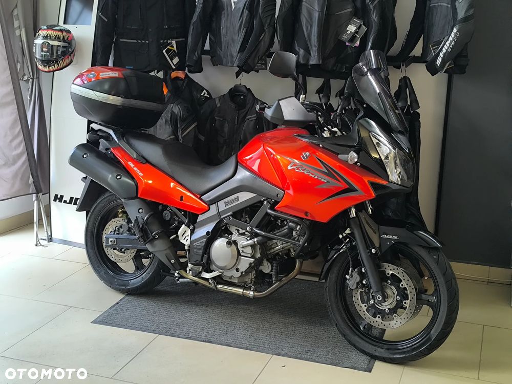 Suzuki V-STROM - 1
