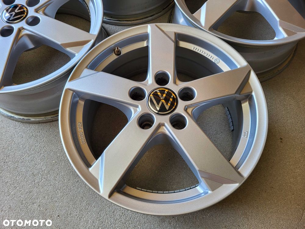 [791] Felgi aluminiowe 16 Cali 5x112 ET46 VW Passat Golf Touran Sharan