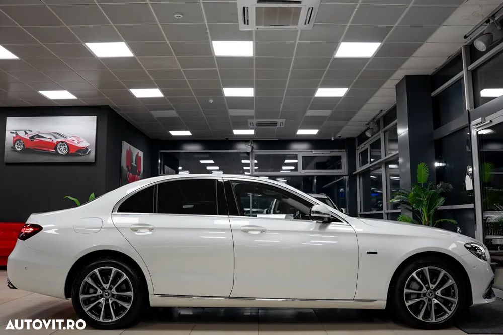 Mercedes-Benz E 300 de Aut. - 40
