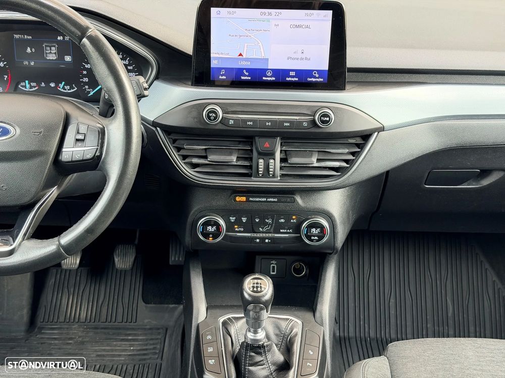 Ford Focus SW 1.0 EcoBoost Active X - 24