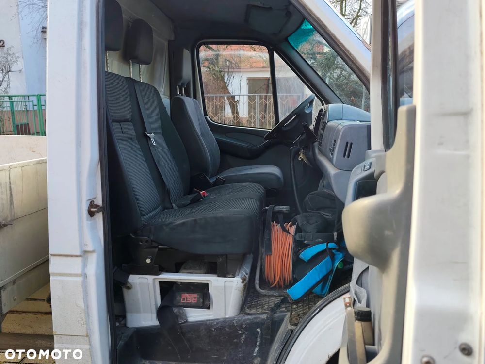 Mercedes-Benz Sprinter - 7