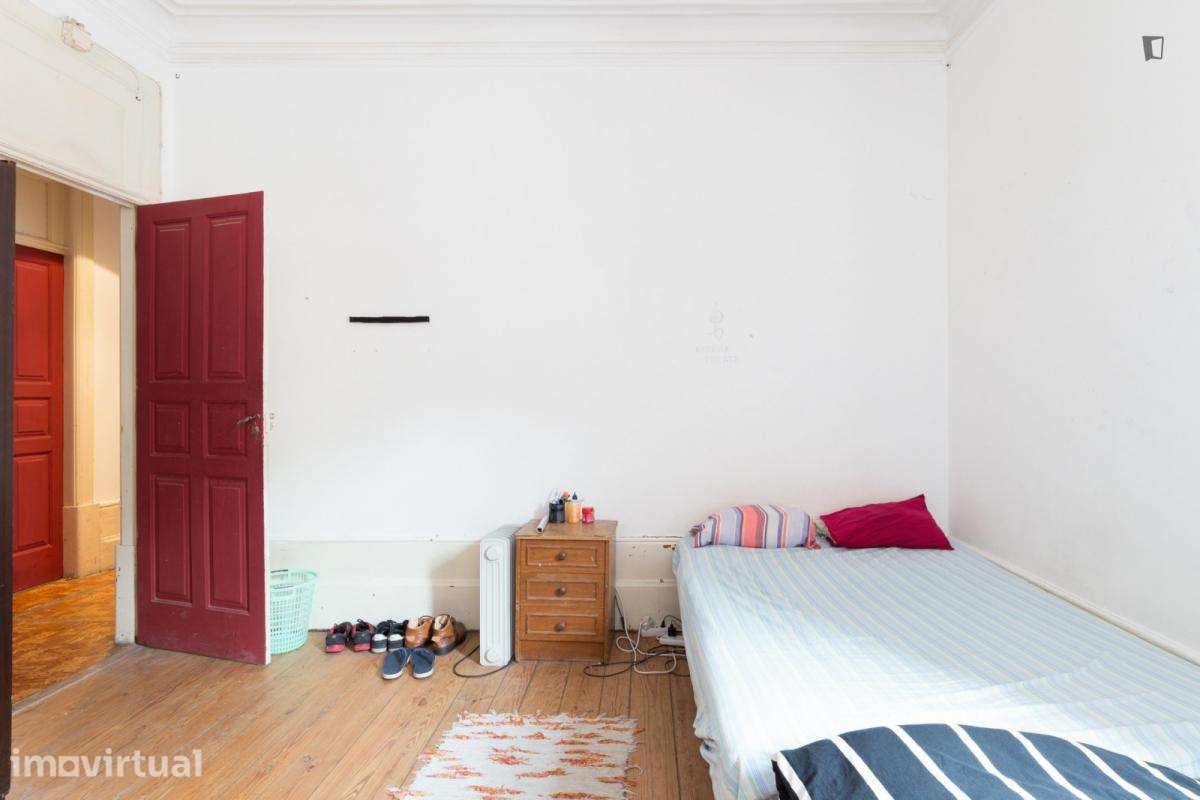 Quarto - localizado em Cedofeita Porto - Grande imagem: 2/20