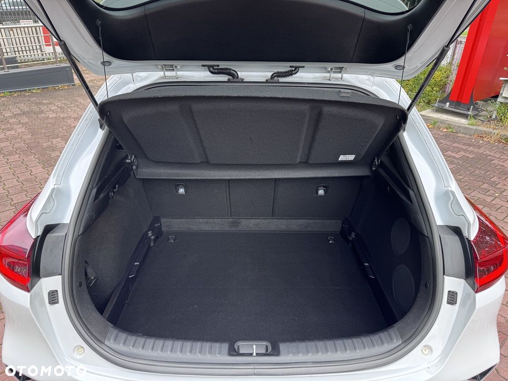 Kia XCeed 1.5 T-GDI Business Line - 21