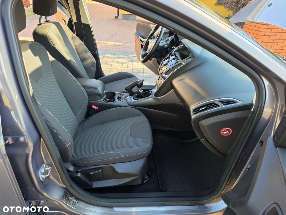 Ford Focus 1.6 EcoBoost Start-Stopp-System SYNC Edition - 20