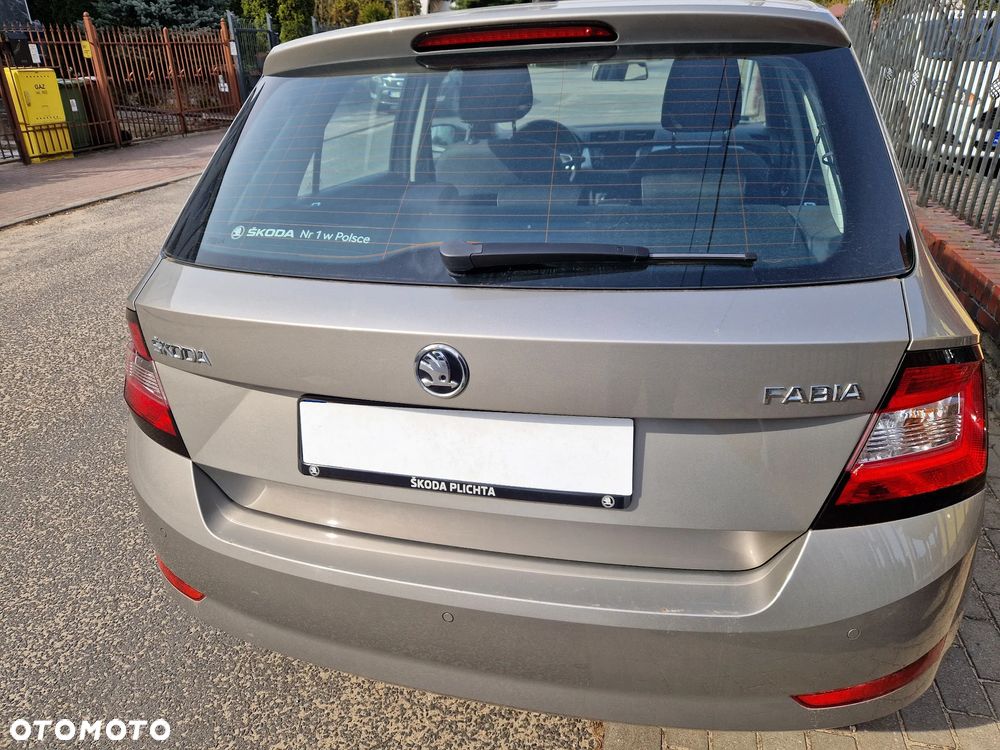 Skoda Fabia 1.0 TSI Ambition - 6