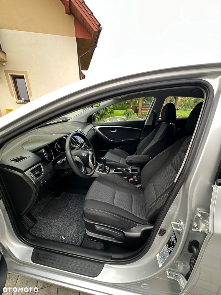 Hyundai i30 1.4 Classic - 10