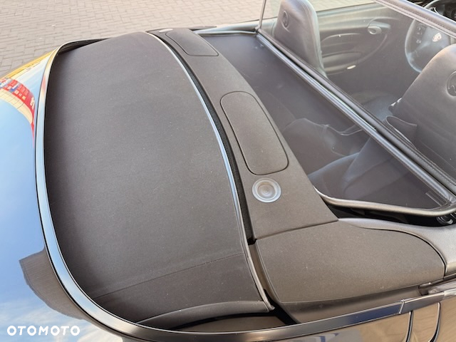 Porsche 911 Carrera Cabrio - 4
