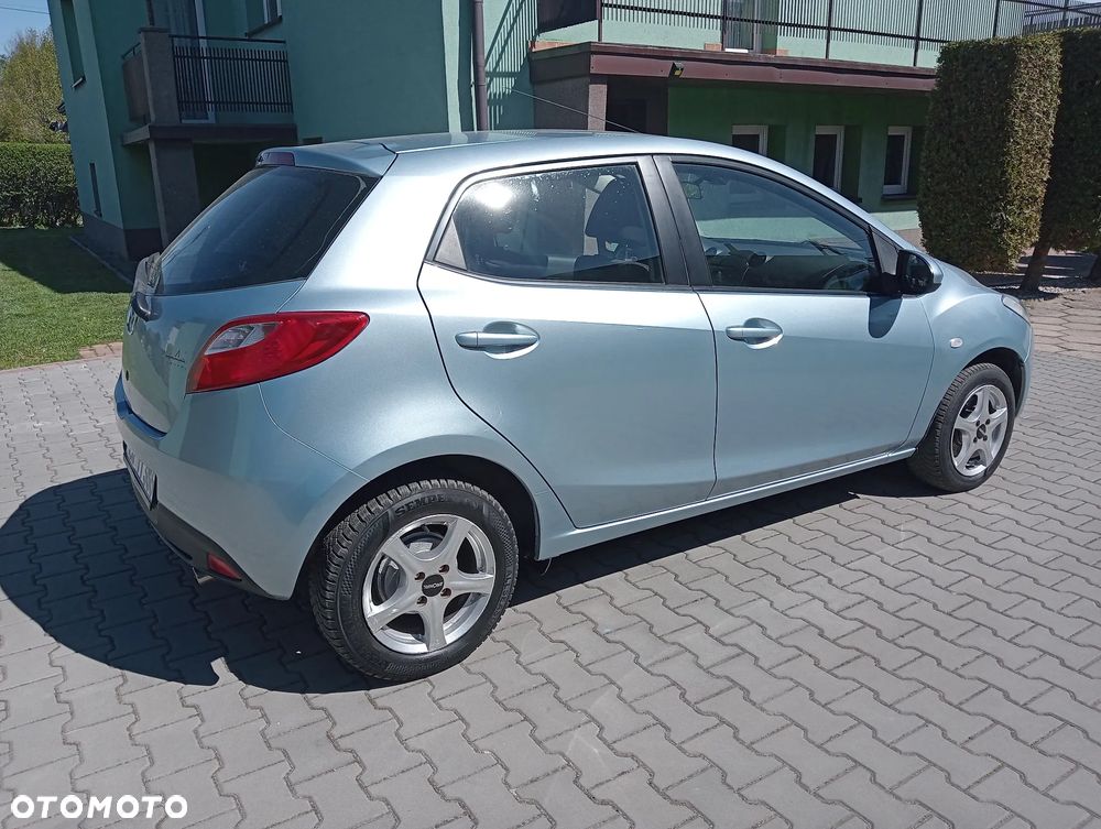 Mazda 2 - 11