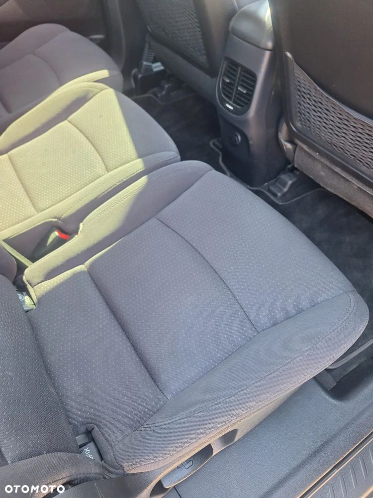 Kia Carens 1.7 CRDi Spirit - 8