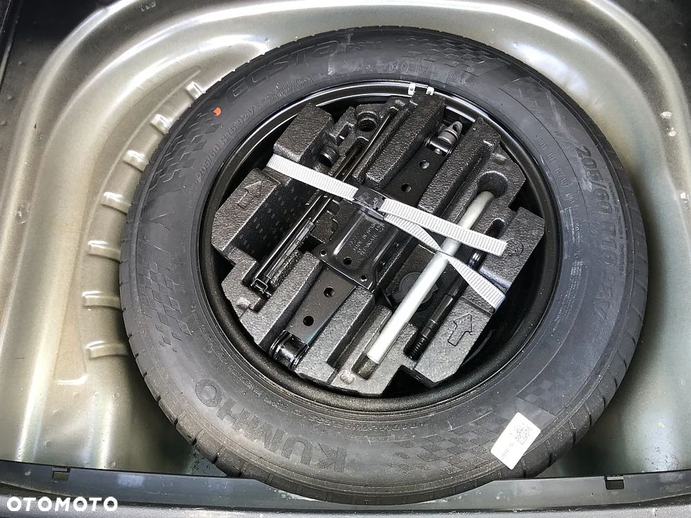 Skoda Octavia 2.0 TDI Ambition DSG - 28