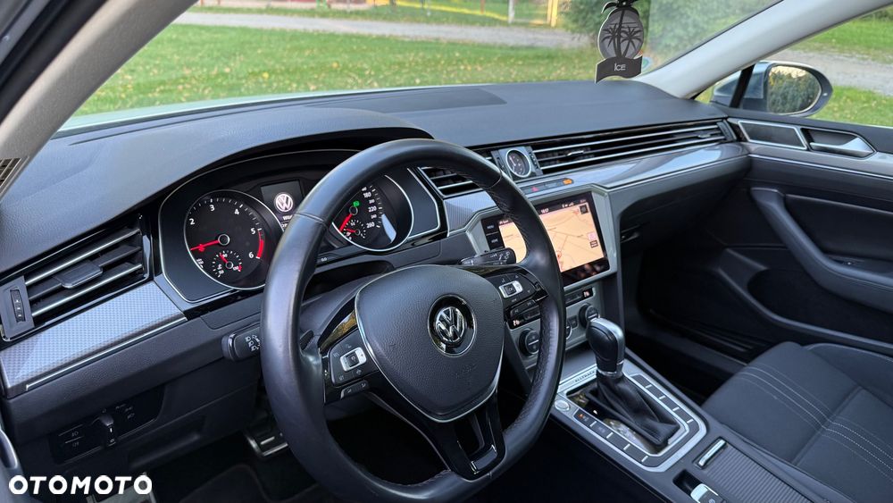 Volkswagen Passat Alltrack - 11