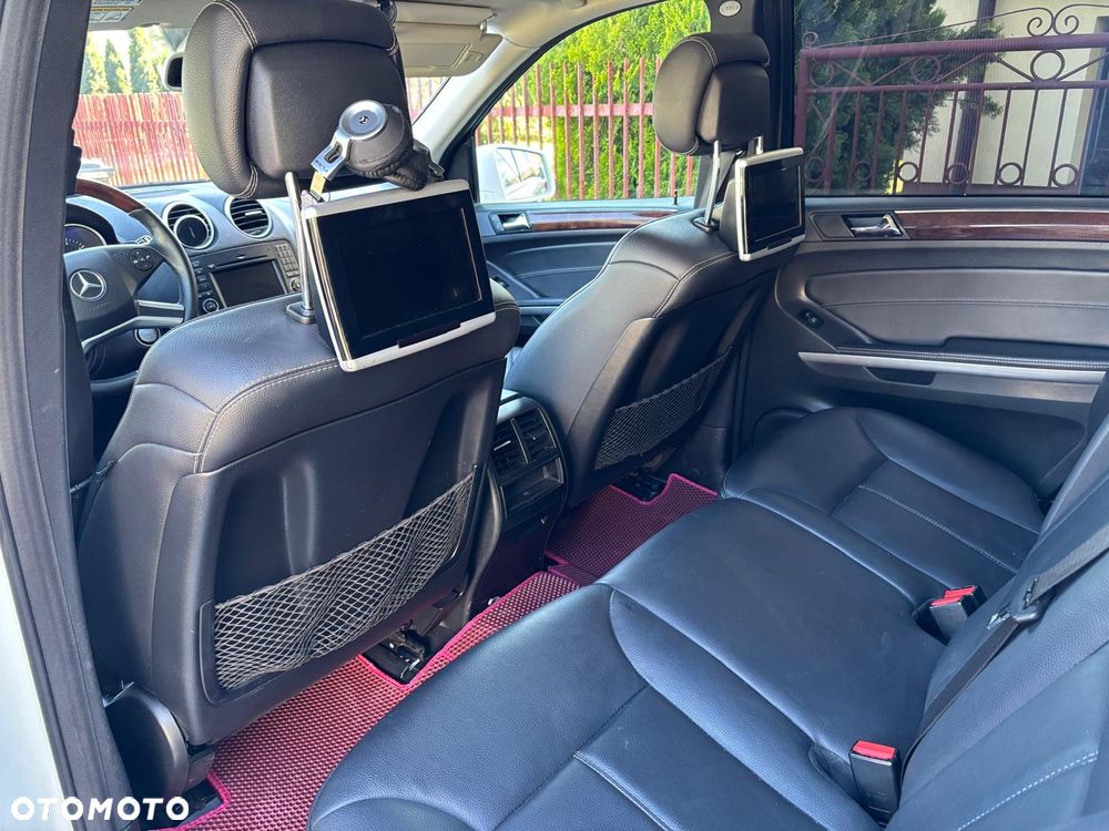 Mercedes-Benz GL 450 - 14