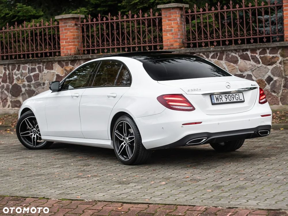 Mercedes-Benz Klasa E 220 d 4-Matic 9G-TRONIC - 9
