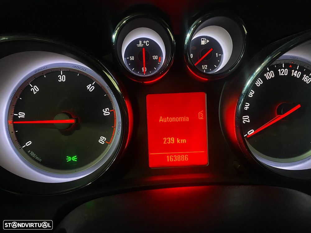 Opel Astra 1.3 CDTI Cosmo - 24