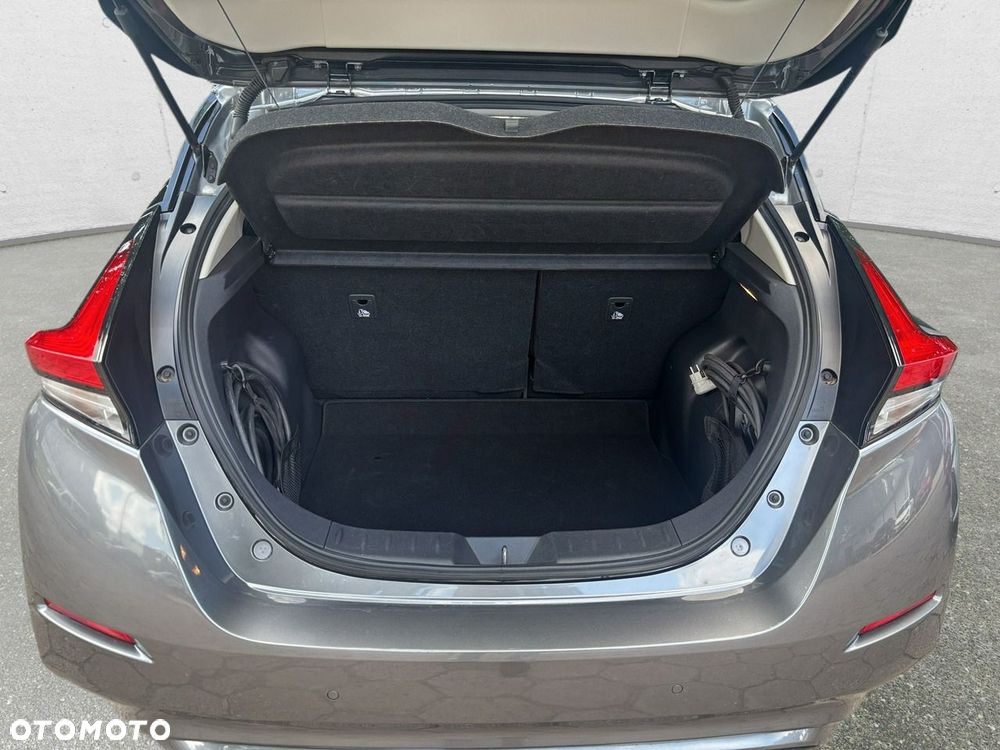 Nissan Leaf - 24