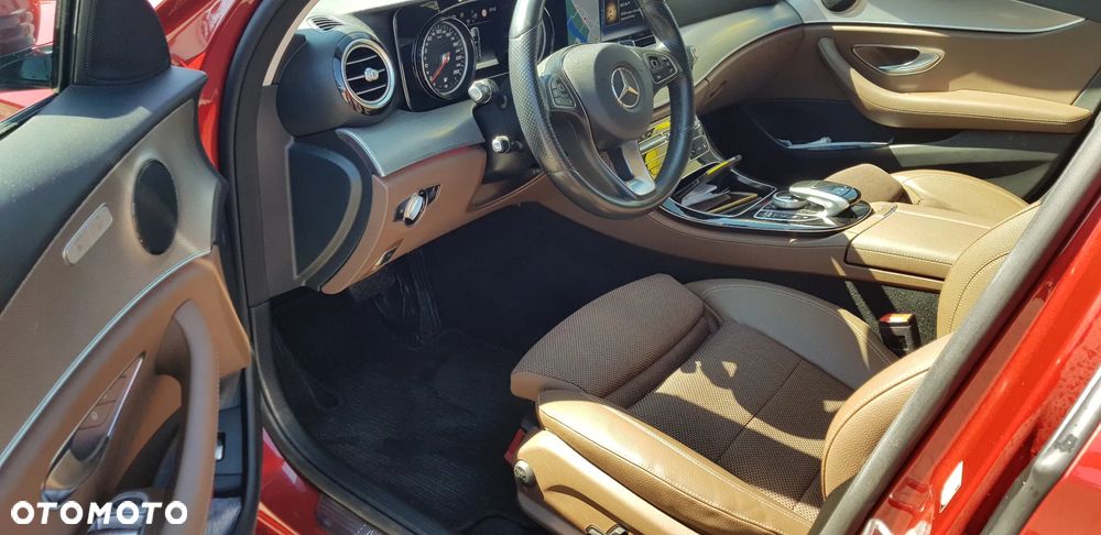 Mercedes-Benz Klasa E ver-200-d-9g--tronic-exclusive - 10