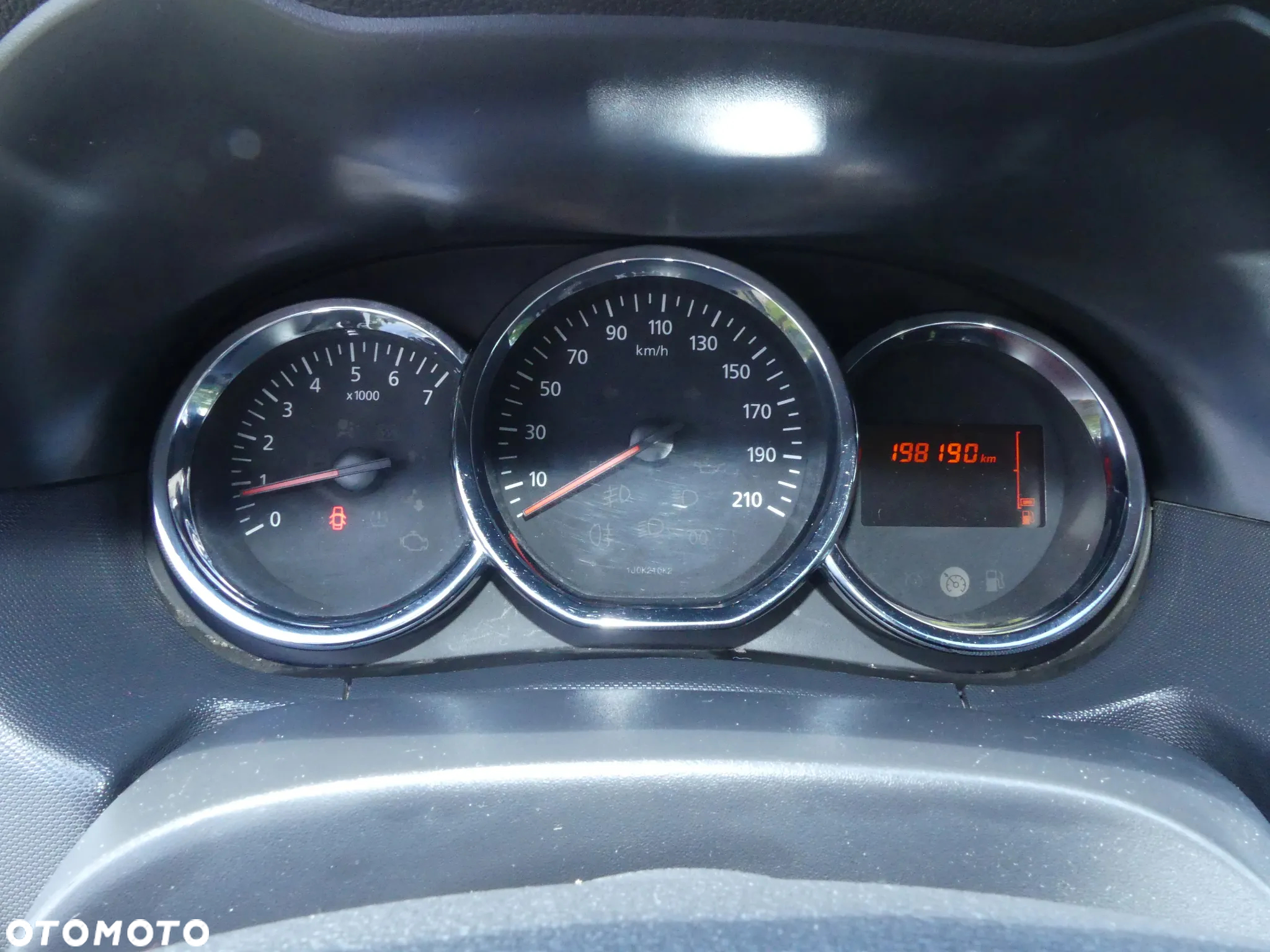 Dacia Duster 1.6 Laureate 4x4 - 31