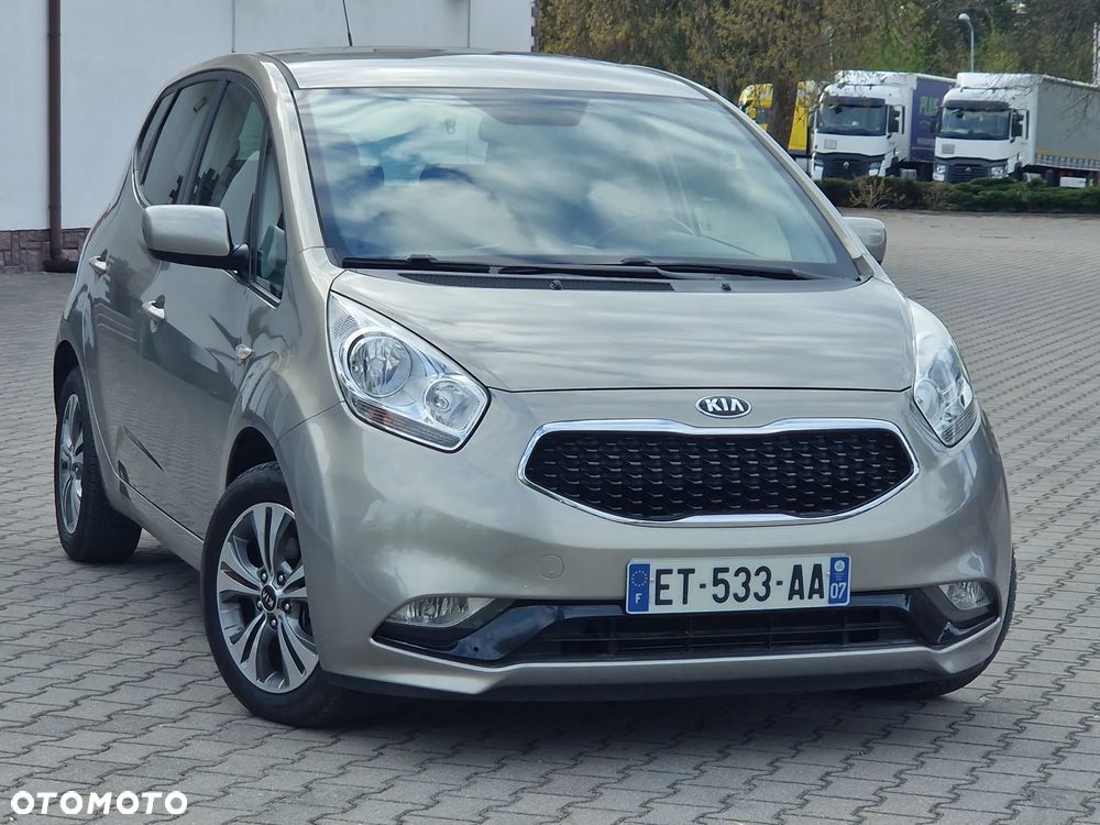 Kia Venga - 22