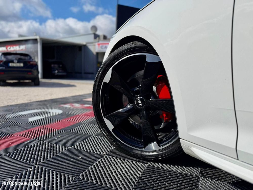 Audi A4 Avant 2.0 TDI S-line S tronic - 33