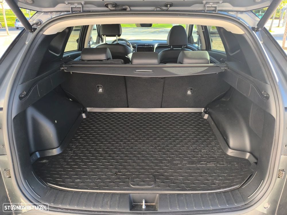 Hyundai Tucson 1.6 T-GDI HEV Vanguard - 11