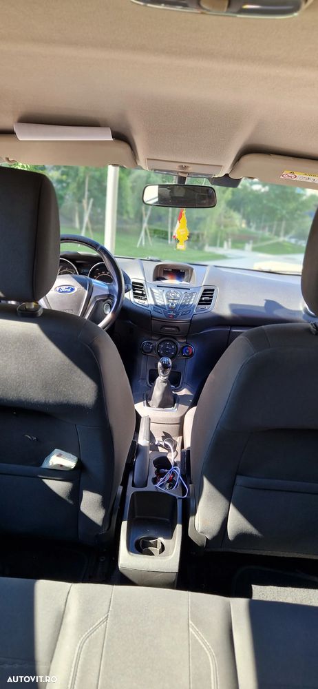 Ford Fiesta - 7