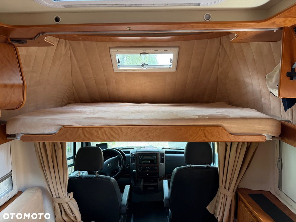 Mercedes-Benz Sprinter 318 - 16