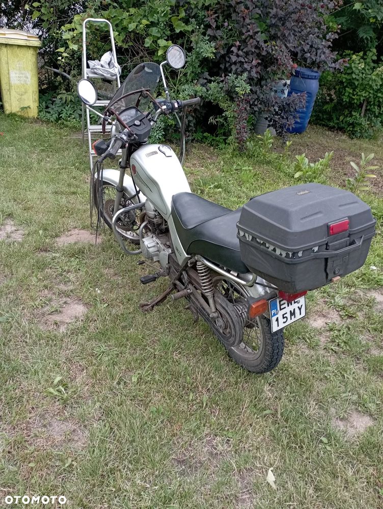 Yamaha SR - 6