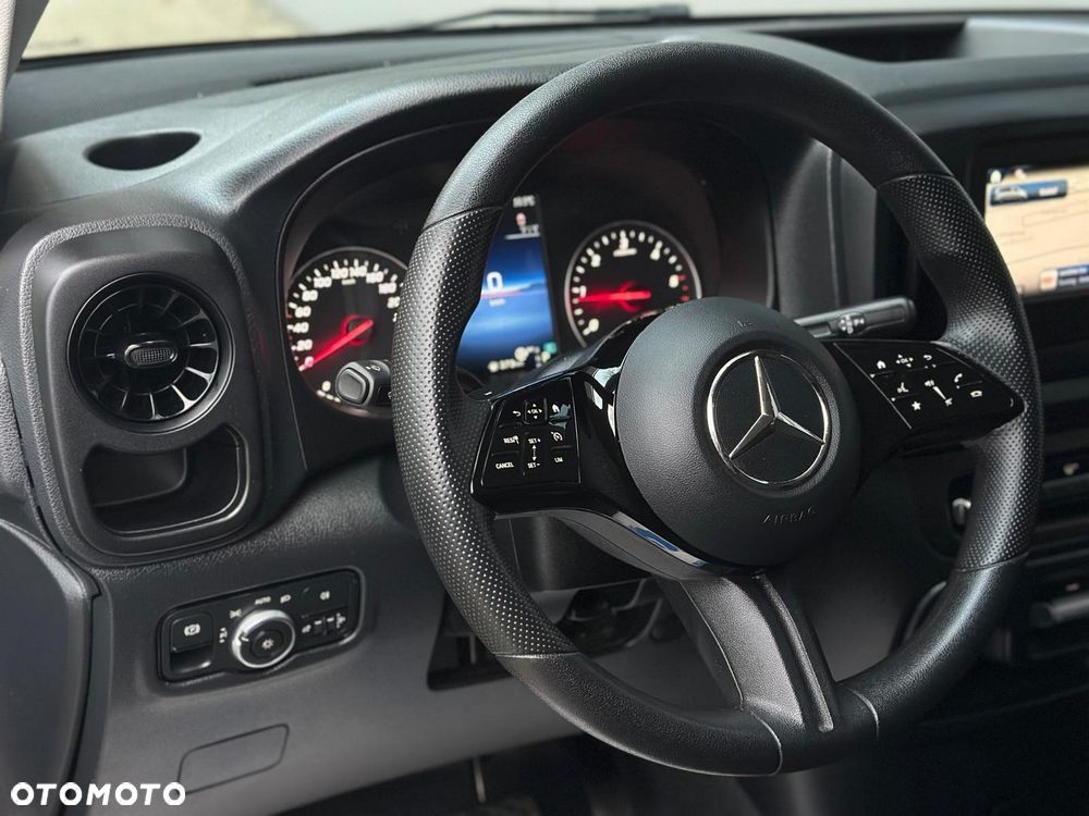 Mercedes-Benz Vito - 12