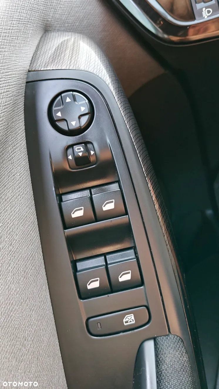 Citroën C4 Picasso BlueHDi 120 EAT6 Business Class - 21