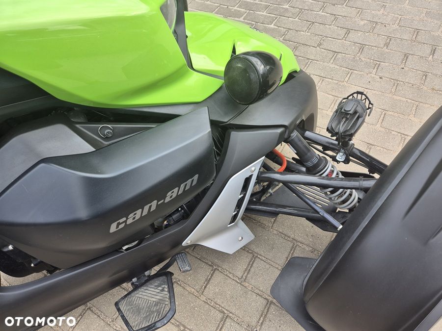 Can-Am Ryker - 8