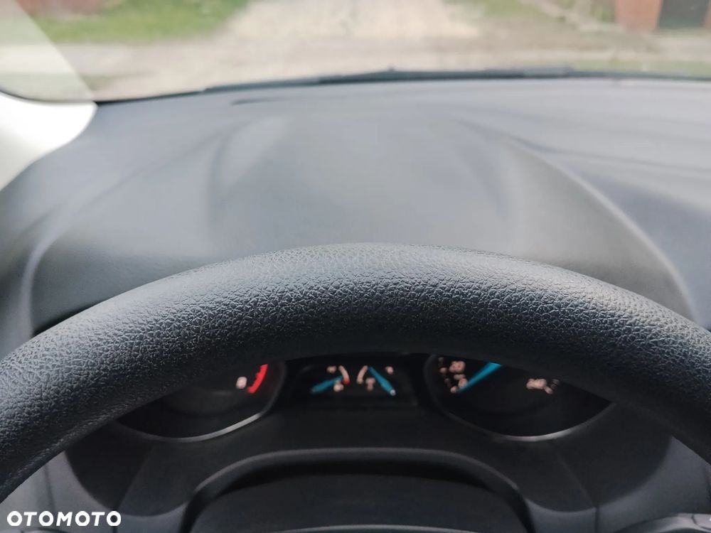 Ford Focus - 33
