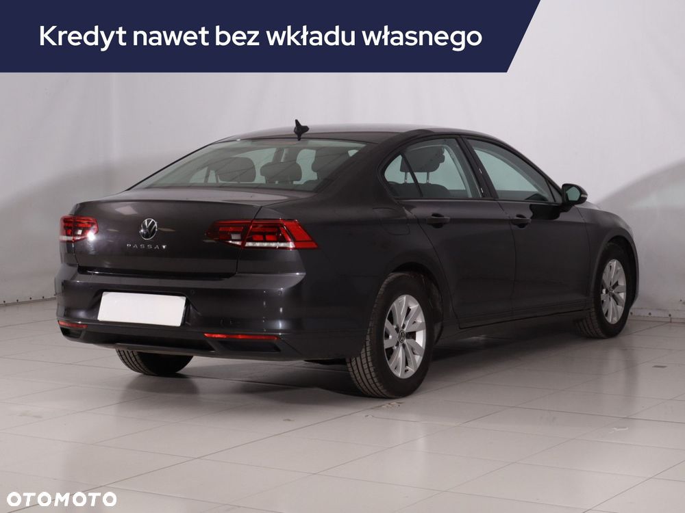 Volkswagen Passat - 7