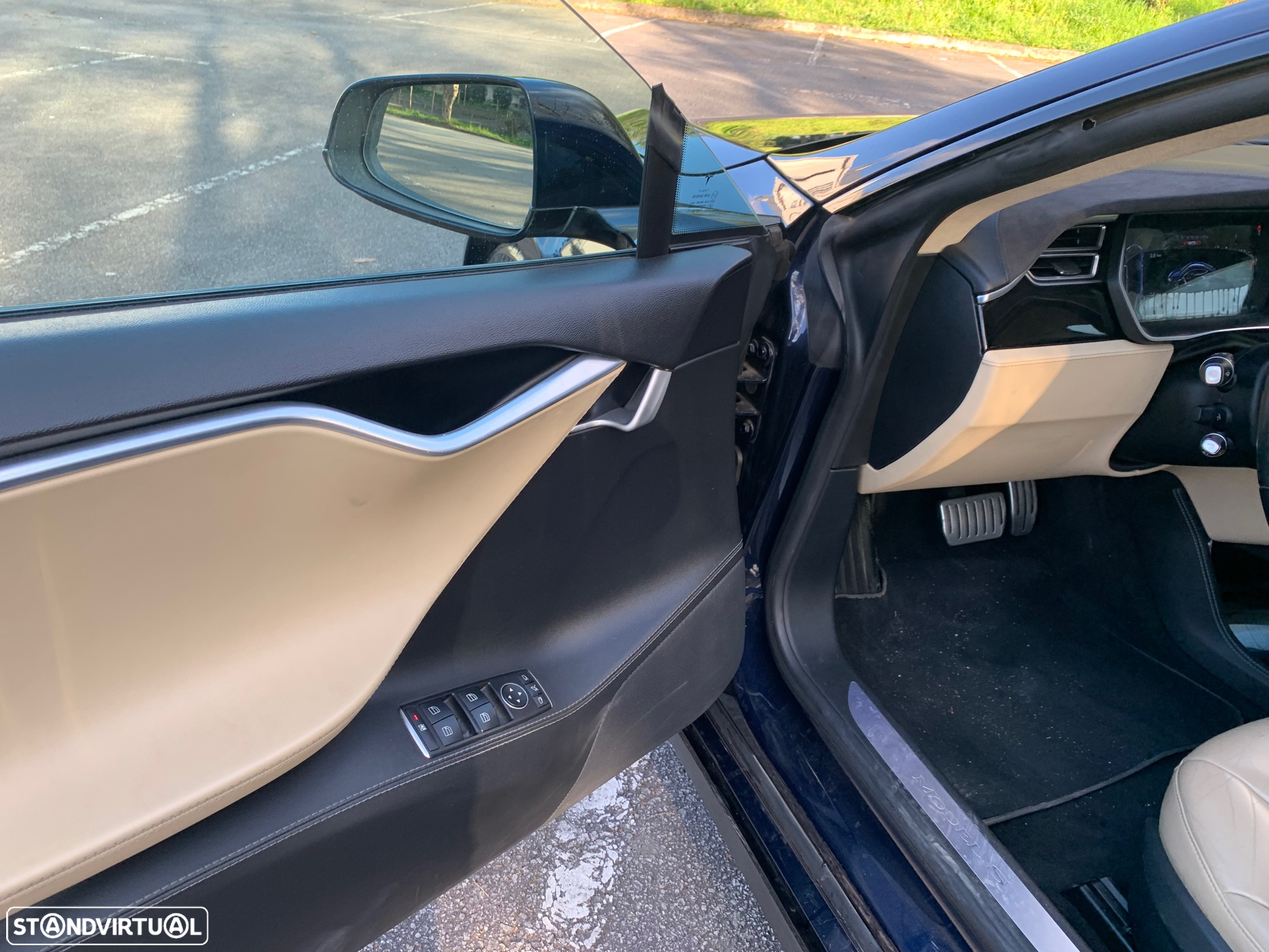 Tesla Model S P85D - 9