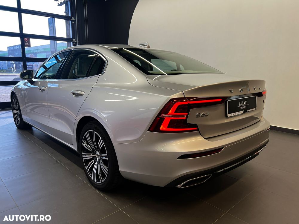 Volvo S60 T8 Recharge AWD Geartronic Inscription - 3