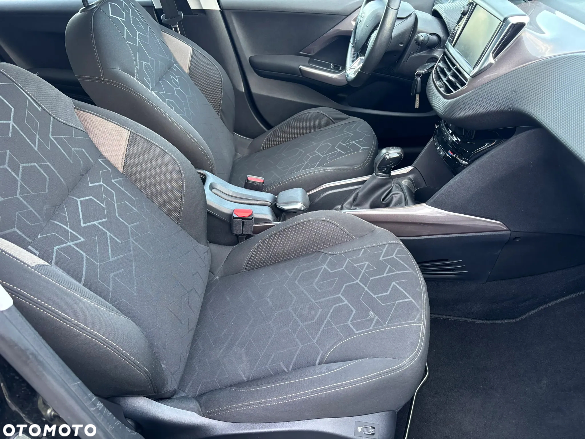 Peugeot 2008 1.2 Pure Tech Active - 21