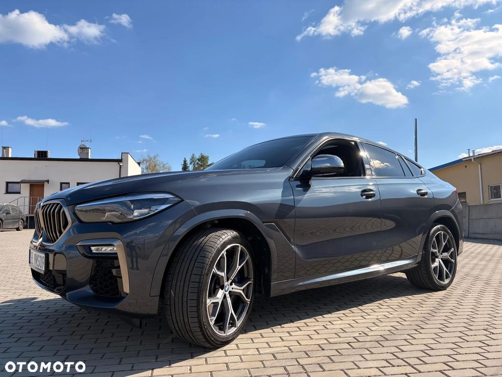 BMW X6 M50i - 2