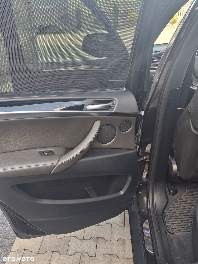 BMW X5 5.0i xDrive - 20