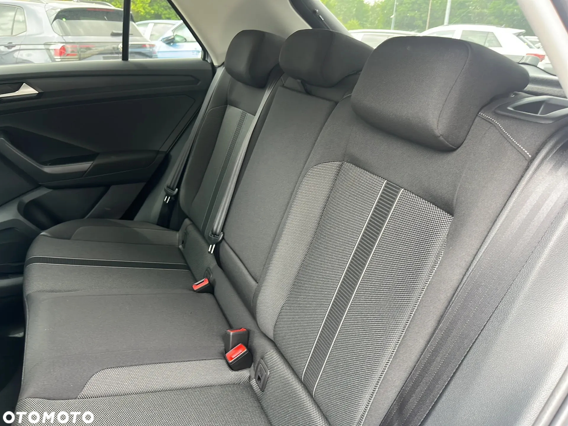 Volkswagen T-Roc 1.5 TSI Life Plus DSG - 12