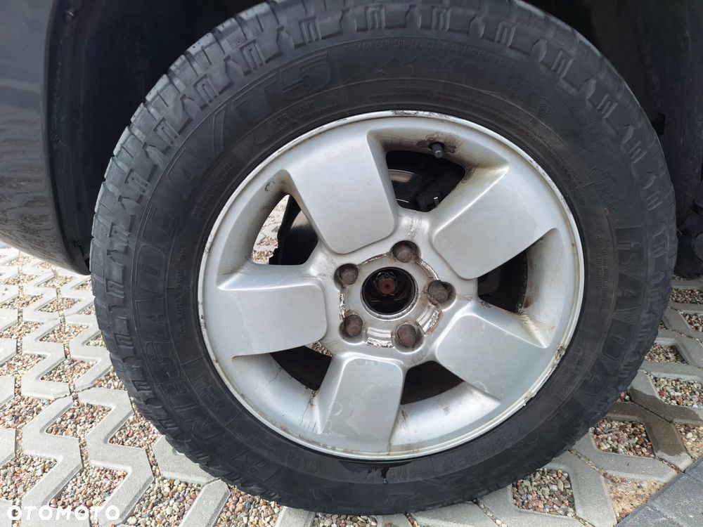 Jeep Grand Cherokee - 21