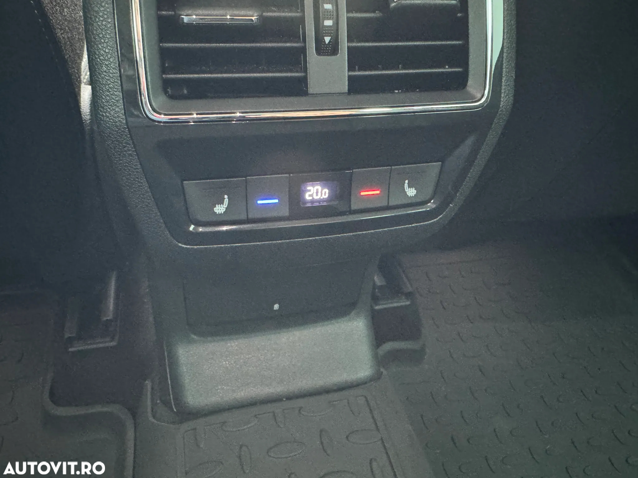 Skoda Kodiaq 2.0 TSI 4X4 DSG Sportline - 8